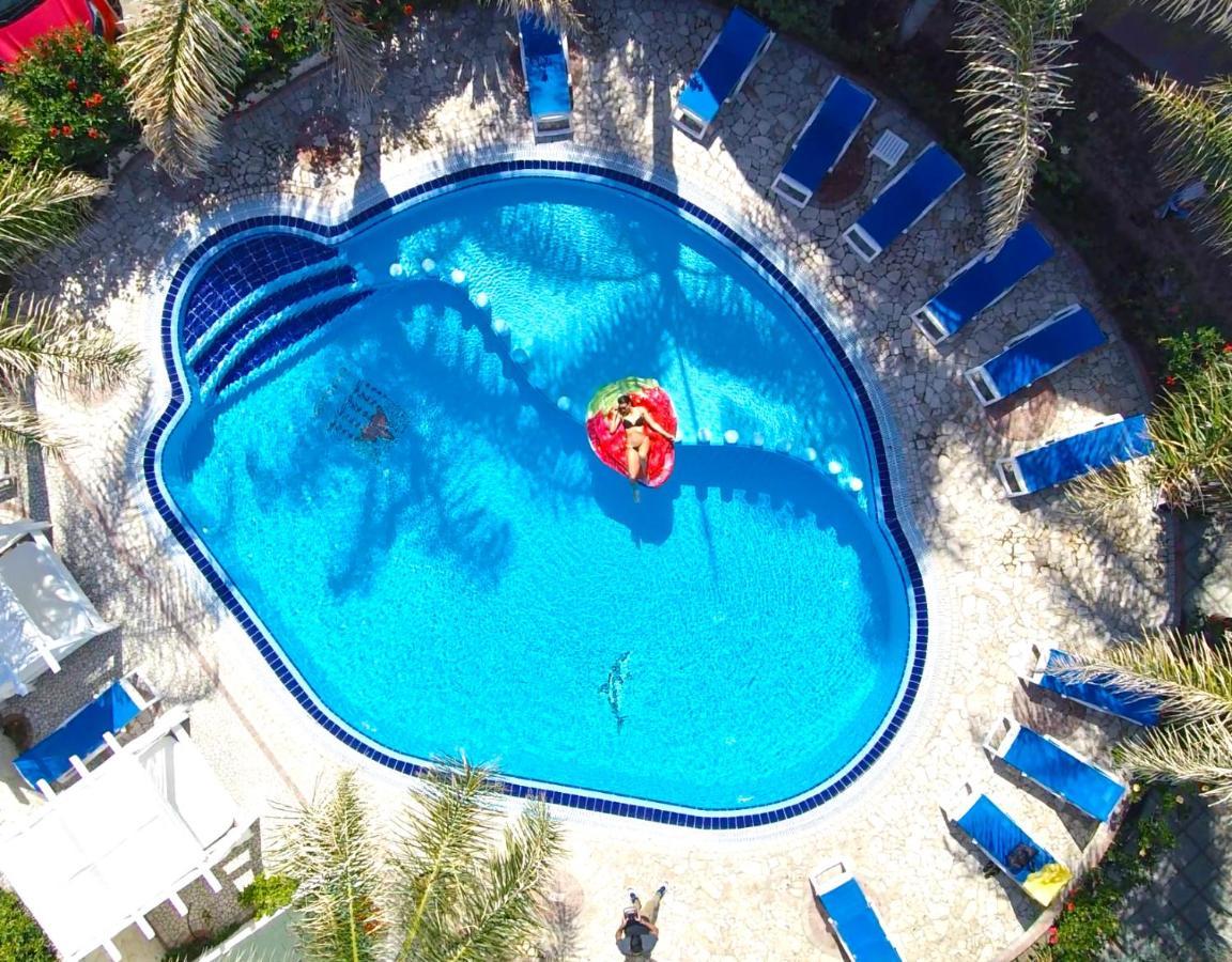 Hotel resort Rocca di Vadaro Capo Vaticano Esterno foto