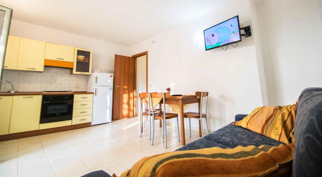 Hotel resort Rocca di Vadaro Capo Vaticano Esterno foto