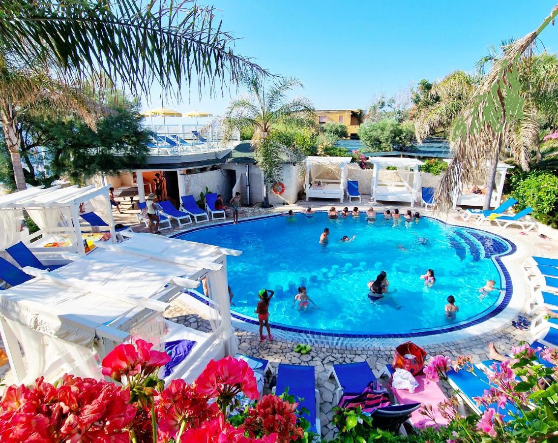 Hotel resort Rocca di Vadaro Capo Vaticano Esterno foto
