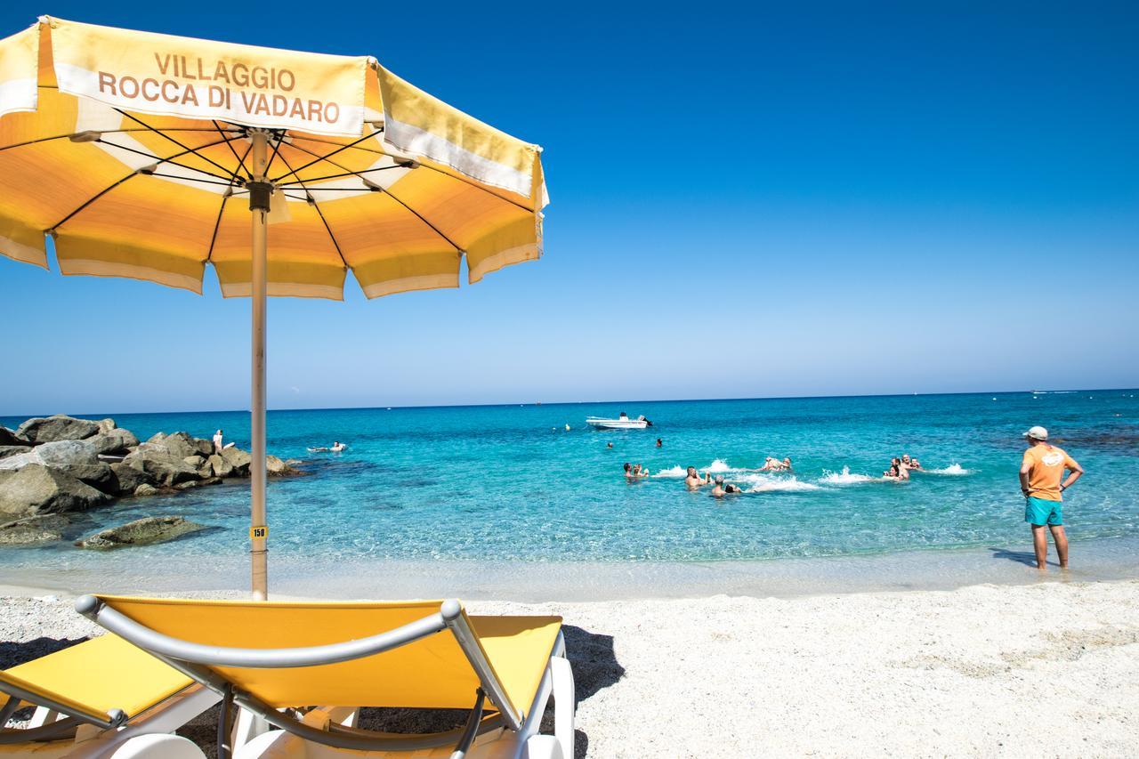 Hotel resort Rocca di Vadaro Capo Vaticano Esterno foto